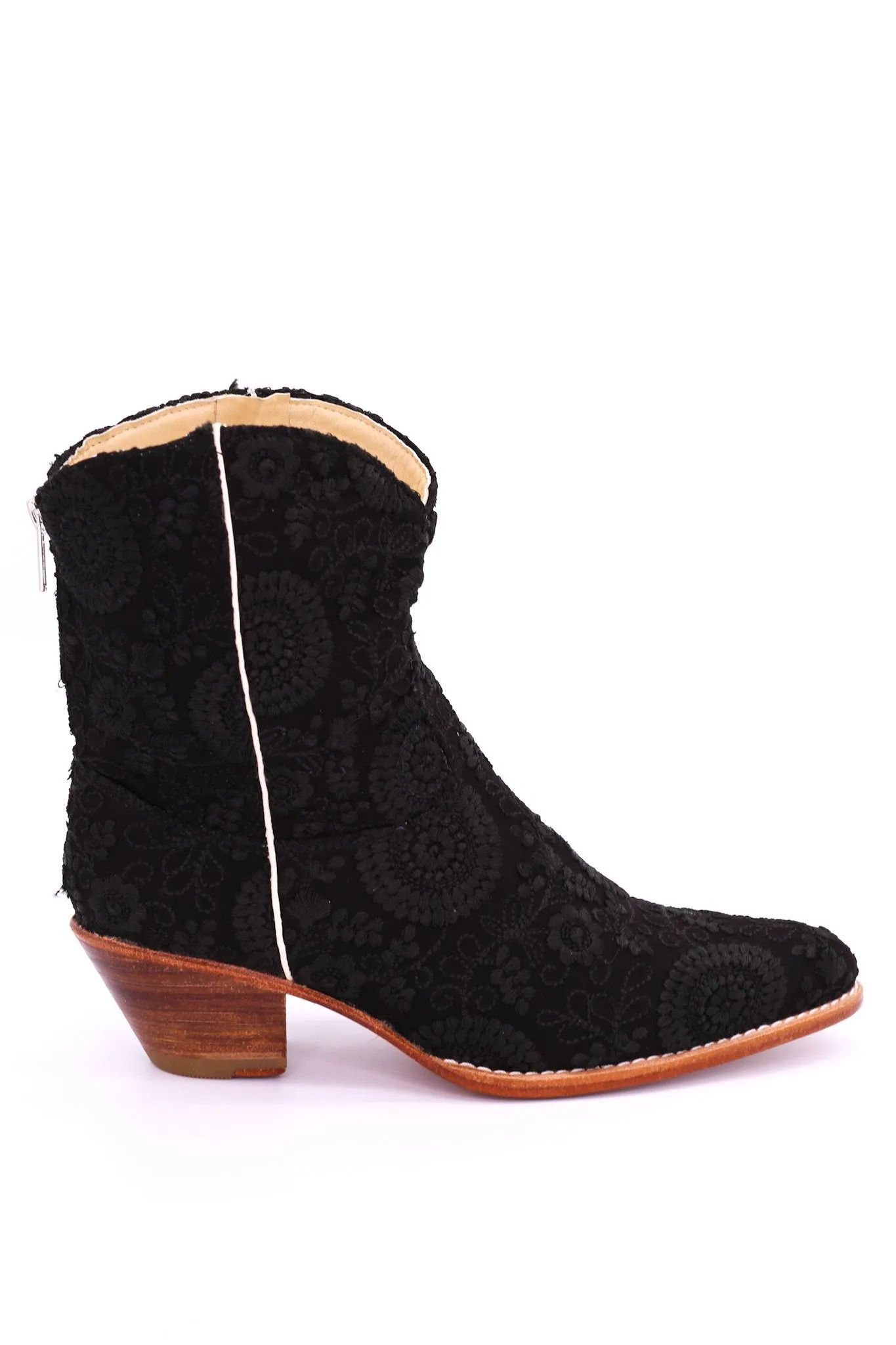 BLACK EMBROIDERED BOOTIES JAUNE