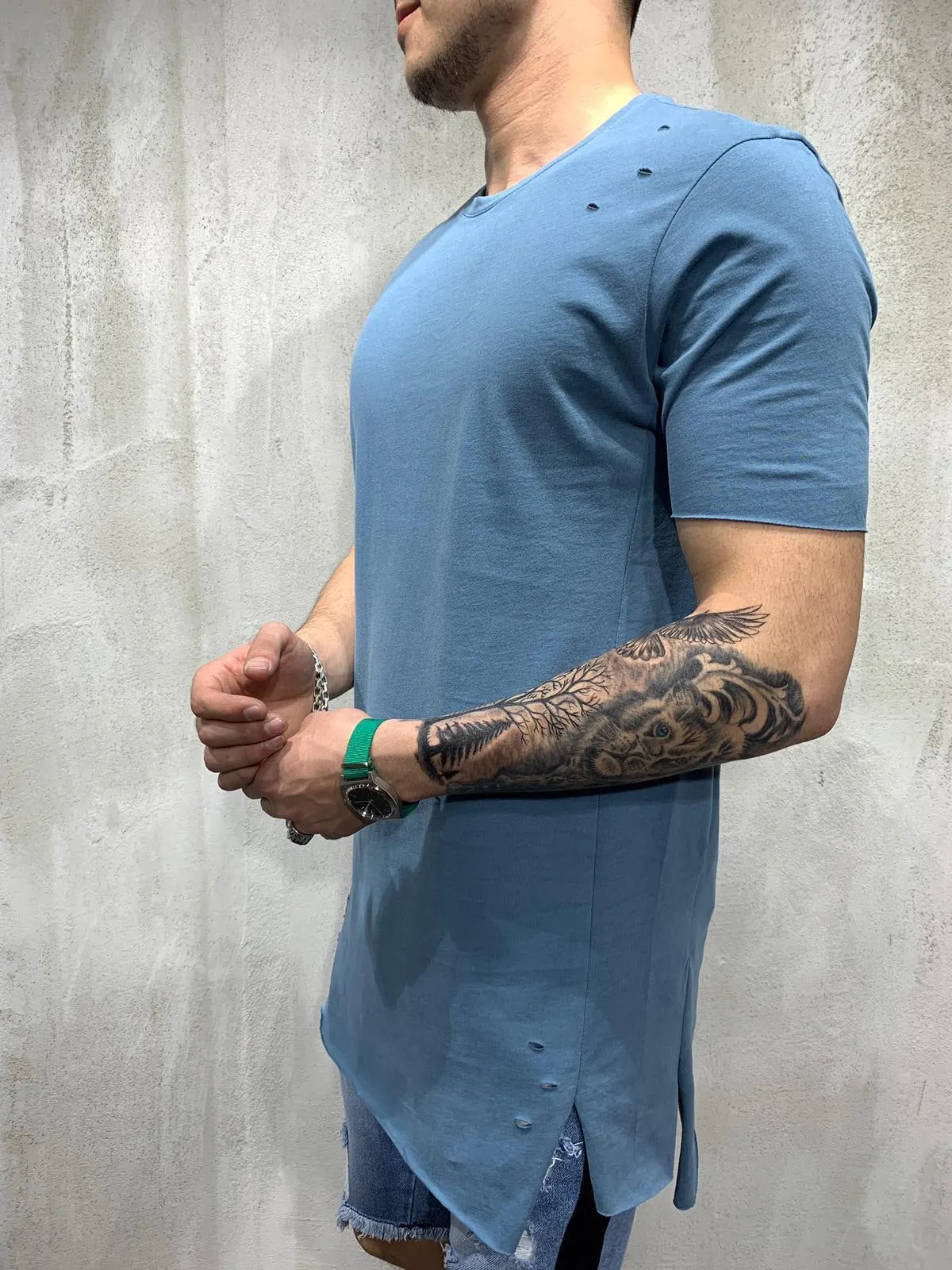 Blue Ripped Oversized Mens T-Shirt AY470 Streetwear Mens T-Shirts