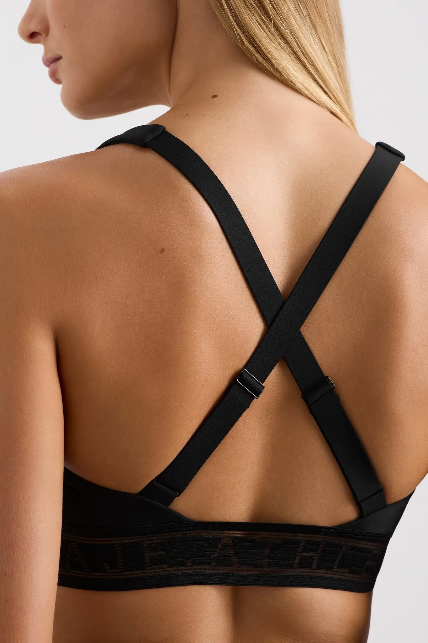 Cross Back Sports Bra 383