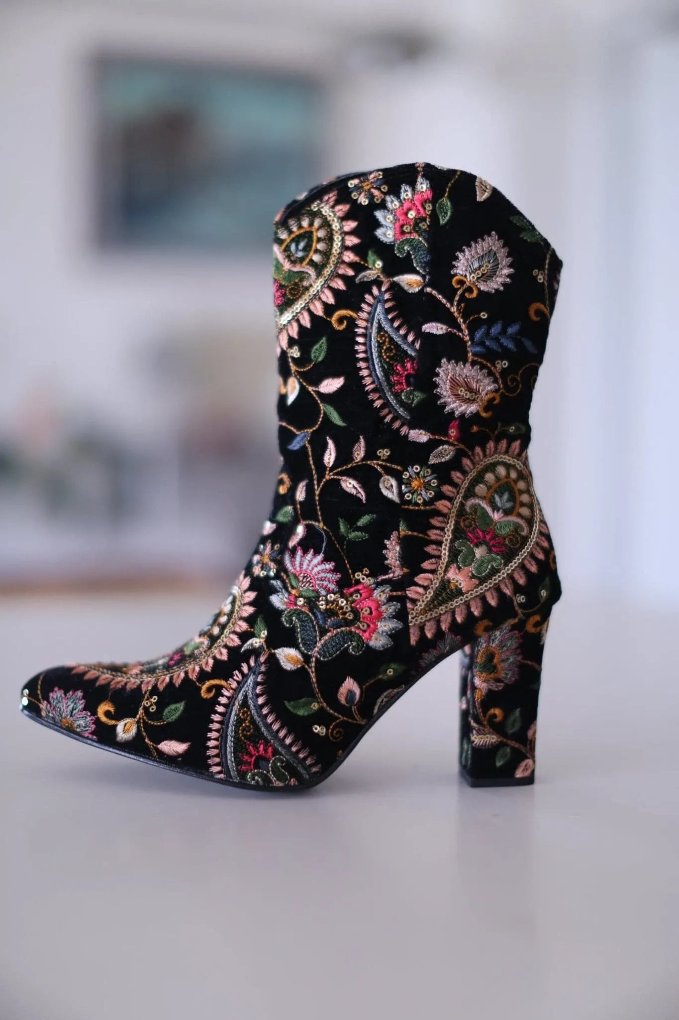 EMBROIDERED BOOTS LOUISE