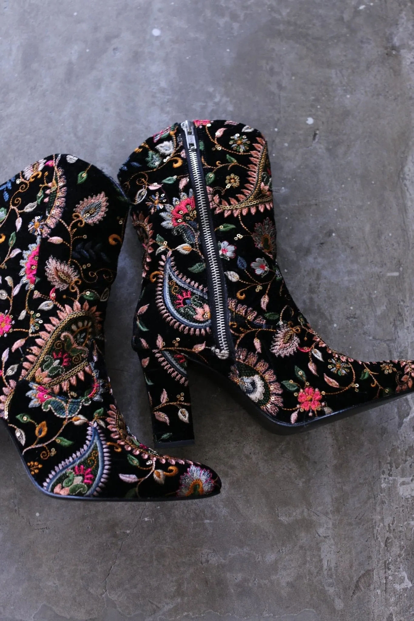 EMBROIDERED BOOTS LOUISE