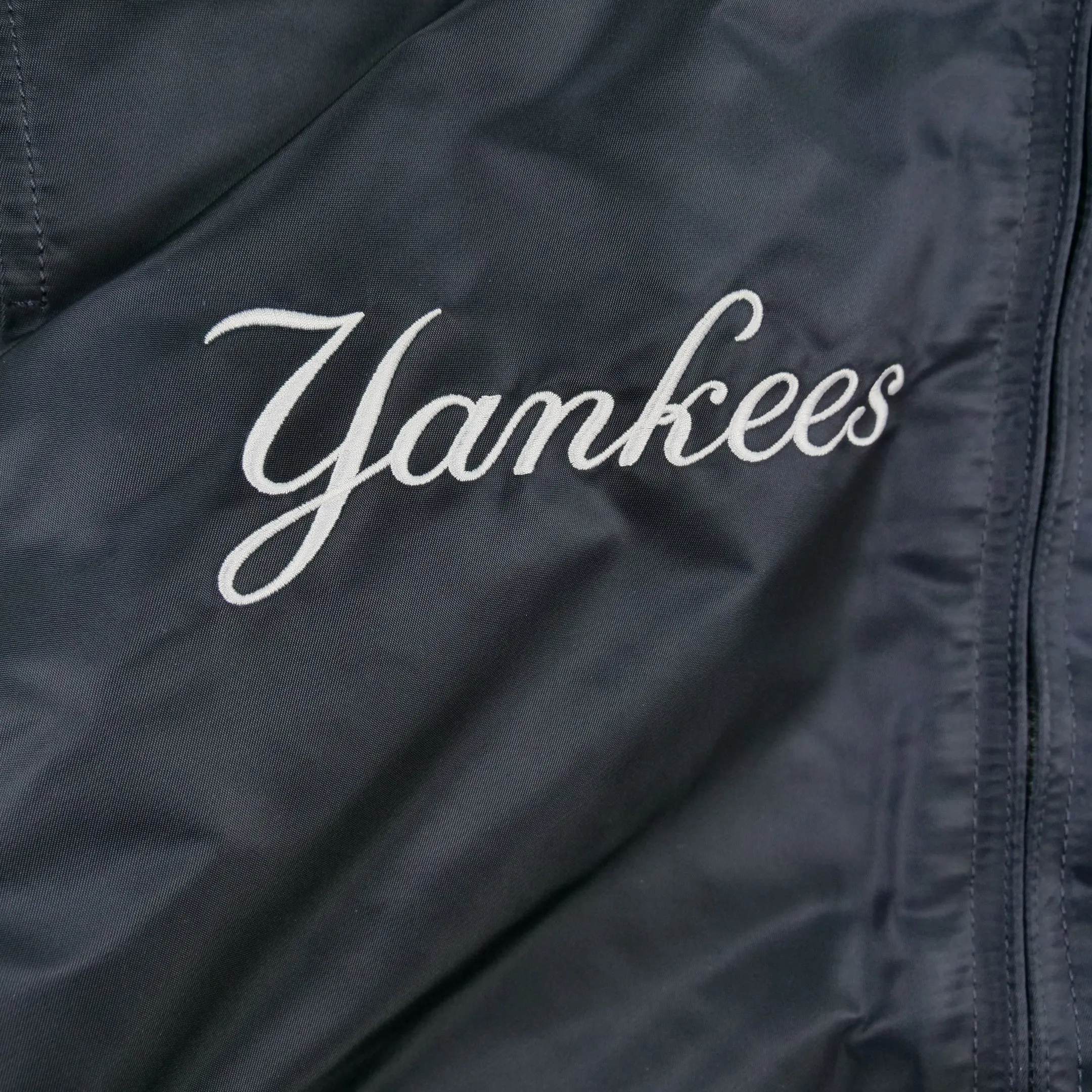 New Era Alpha Industries New York Yankees 2024 Bomber Hooded Jacket