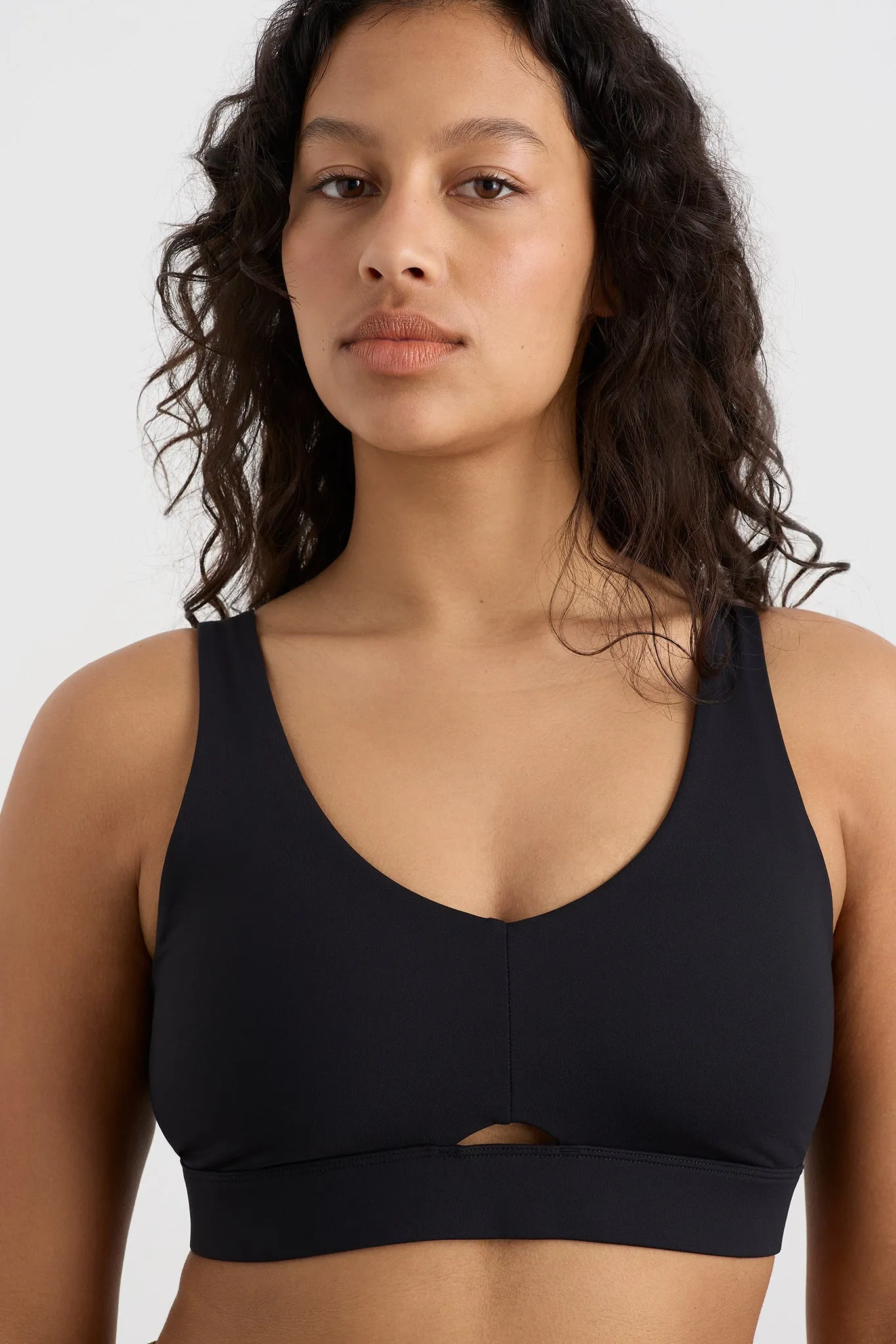 Plunge Sports Bra 337