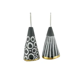 Porcelain Peak Black Earrings - Pilar Rojas