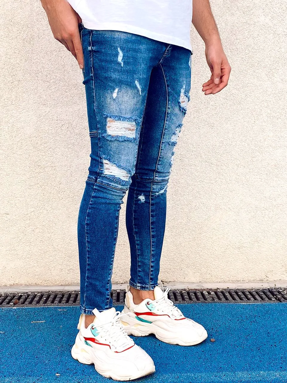 Sneakerjeans Blue Ripped Skinny Jeans R102